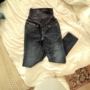 GAP Maternity Girlfriend Jeans